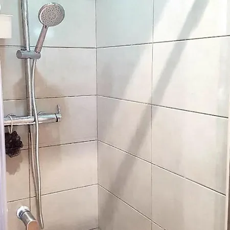 בית הארחה Ly's House In ליסבון